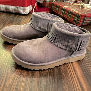 UGG Ultra Mini Fringe Bling